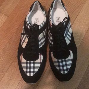 Burberry shoes